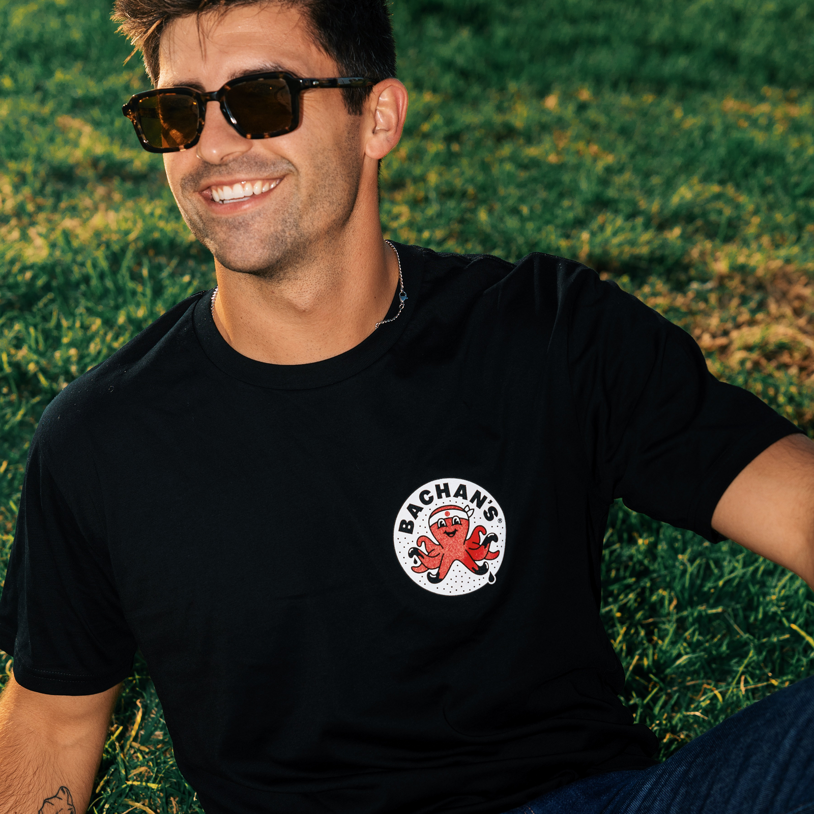 Knuckles Tee D9