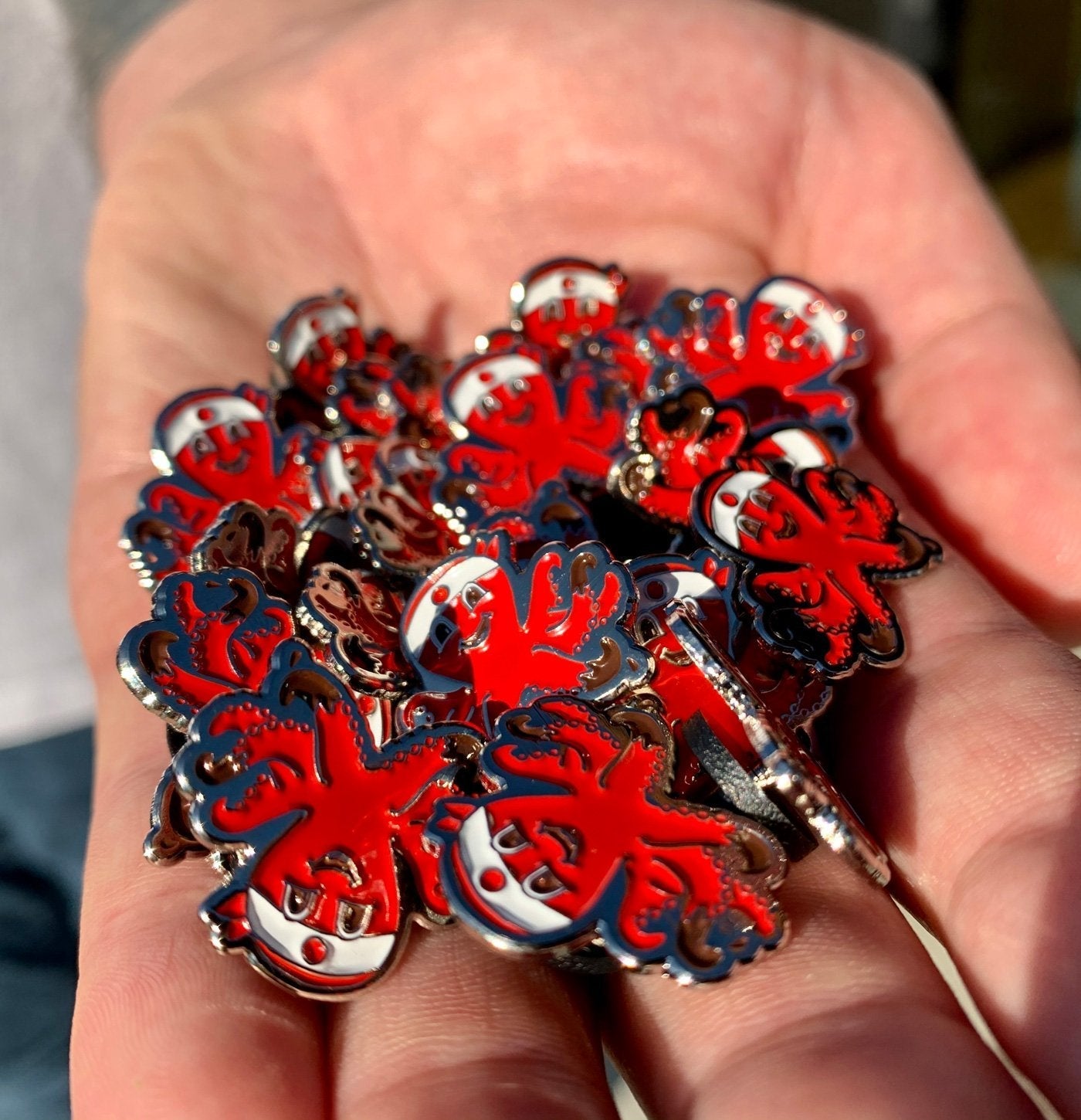 Red Octo Pin P8